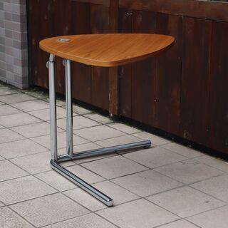 ACTUS 【 TECTA K22 】 ドイツ サイドテーブル 美品 清掃済み ACTUS(アクタス)取り扱いのブランド、ドイツTECTA(テクタ)社のオーク材