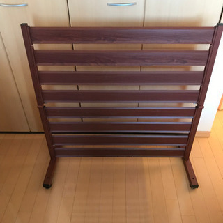 折りたたみ柵