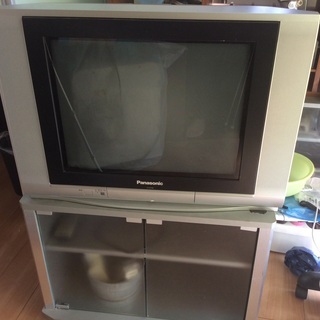 ブラウン管テレビですが？いかがでしょうか？テレビ台も必要でしたら...