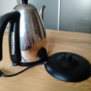 中古　電気ケトル　1.2リットルの画像