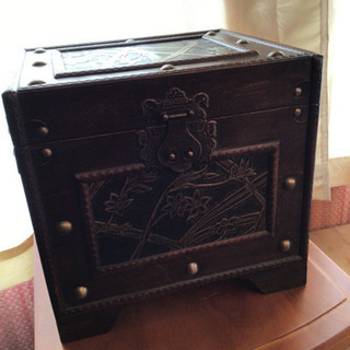 アンティク収納ケースの画像