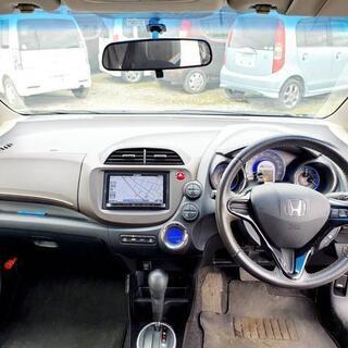 フィットシャトルハイブリッドの画像