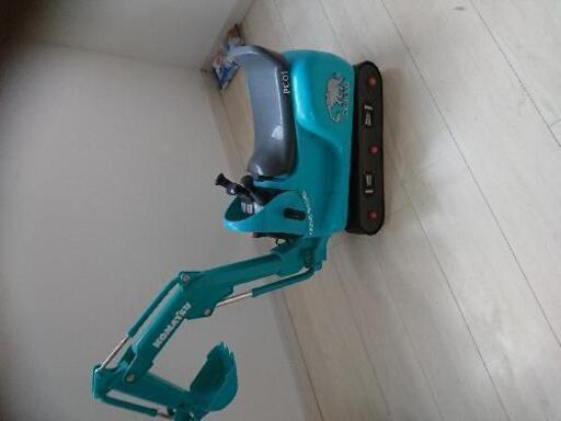 お取引決定しました！ショベルカーのおもちゃ