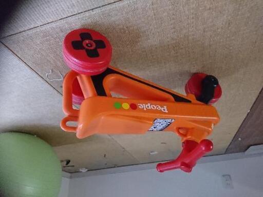 people屋内三輪車