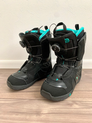 SALOMON スノーボード ブーツ　レディース
