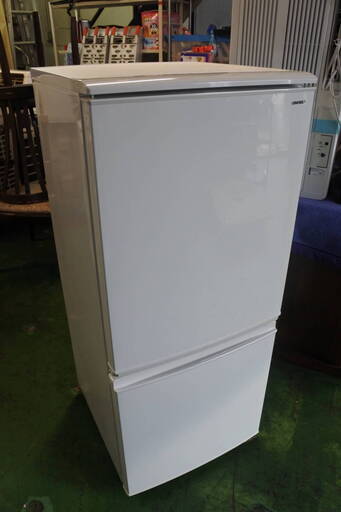 SHARP 18年式 SJ-C14D-W 137L 冷蔵庫 単身サイズ エリア格安配達