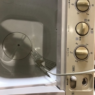 免费赠送自取。半自动洗衣机