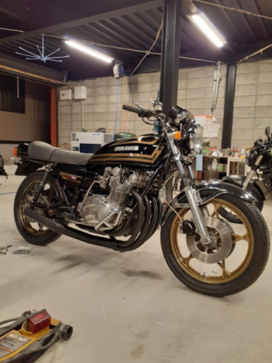 バイク GS750E