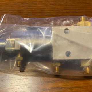 【新品未使用】日米 チップ潤滑材剤定量ポンプ S型 最大吐出量 5cc ダイカストマシン小中型機向けの画像