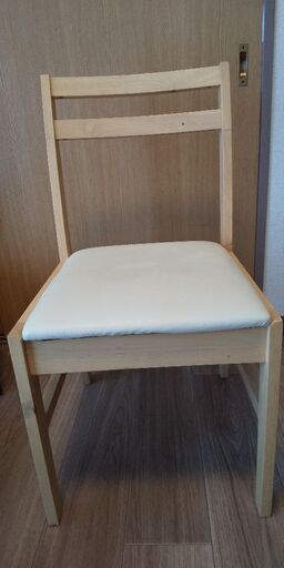 ダイニングチェア2脚、テーブル