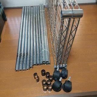 メタルラック一式あげます。