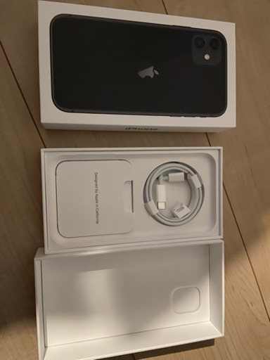 iPhone11の箱と付属品