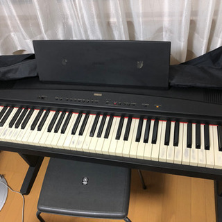 電子ピアノ(椅子付き)の画像
