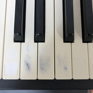 電子ピアノ(椅子付き)の画像