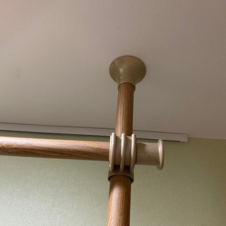 突っ張り　ハンガーラックの画像