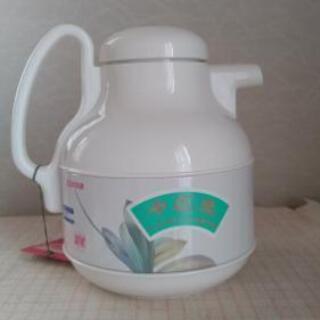 【取り引き決まりました】ZOJIRUSHI 中国風ポット【新品です】の画像