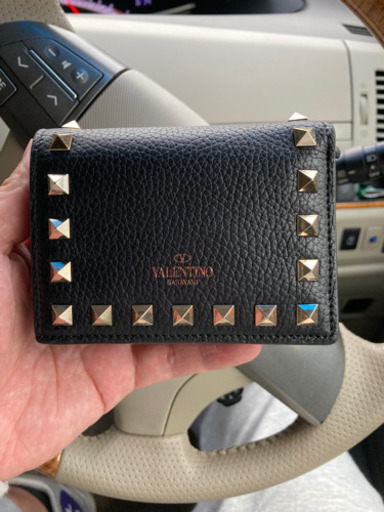 バレンチノの財布