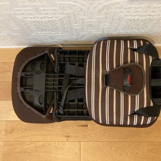 コンパクトチャイルドシート　日本育児　トラベルベストEC　ブラウン ボーダーの画像