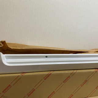 エスクァイア　後期　フロントグリルその他ZWR8# ZRR8#の画像