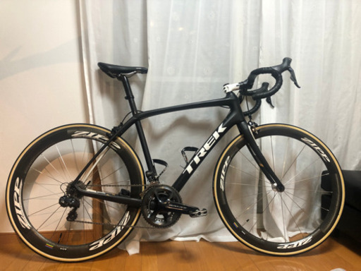 値下げトレック　ドマーネ　SL7  2018  タイヤ新品お値下げします。