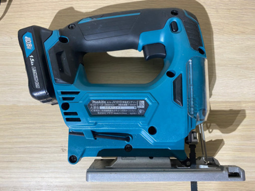 中古　マキタ　JV-101D  10.V 充電式ジグソー　セット