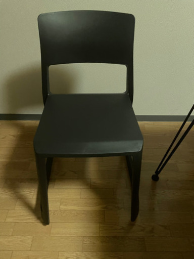 Vitra 椅子　「ティプ　トン 」5000円