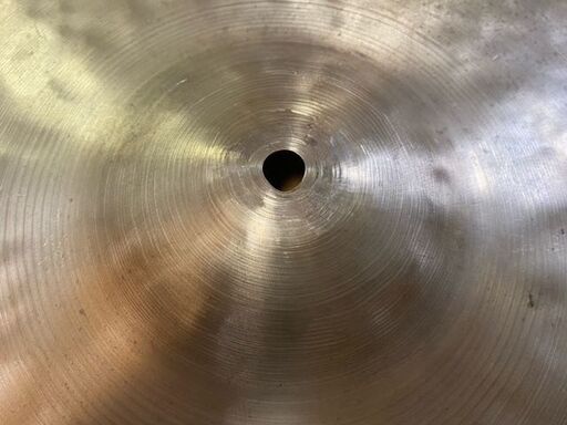 アーリーアメリカンK　ジルジャン　CRASH RIDE１８　裏K　　　　　　　EARLY AMERICAN "K" ZILDJIAN HAND HAMMERING　1980年代　　　　　ハンドハンマー