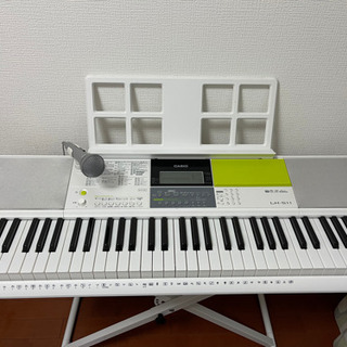 中古 CASIO カシオ 電子キーボード 光ナビゲーション LK-511 61鍵盤 タッチレスポンス アプリリンク 電子ピアノ ホワイト　18年製