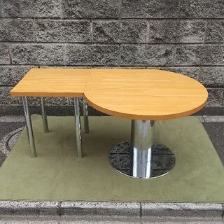 リビングテーブル