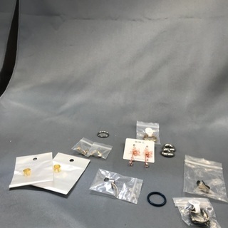 101◎レディース用ピアス、リング１０点セットの画像