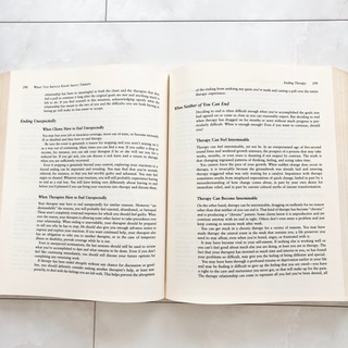 【ネット決済・配送】The Consumer's Guide to Psychotherapy 洋書 本 book の画像