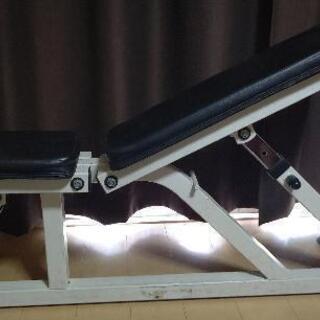 筋トレで使用するベンチですの画像