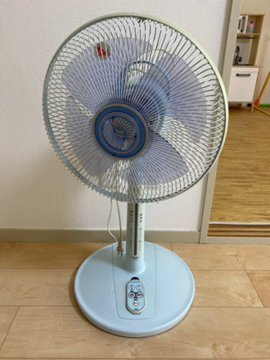 リモコン付き扇風機　電池つき