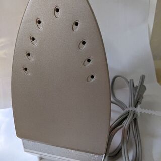 東芝スチームアイロン　TA-ZA1の画像