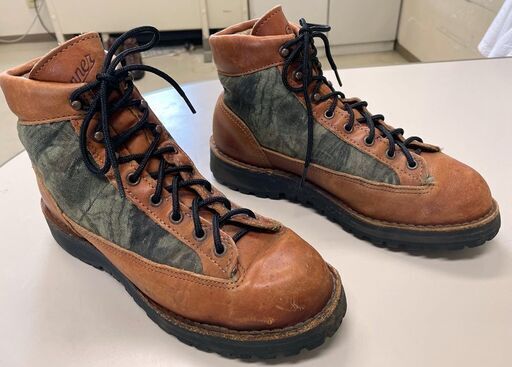DANNER LIGHT 2 CAM GORE-TEX 33002X  US7.5 25.5cm 値下げ