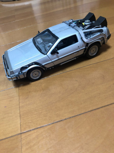 デロリアン