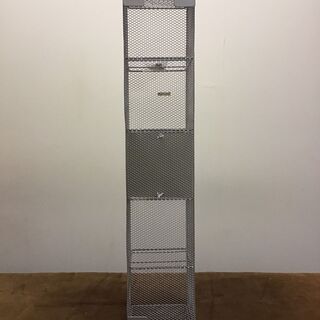 美品☆スチールCDラック　