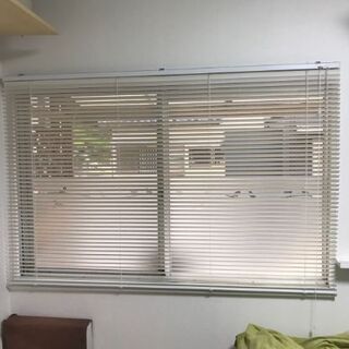 アルミブラインド　白　幅169cm×丈111cm 1枚の画像