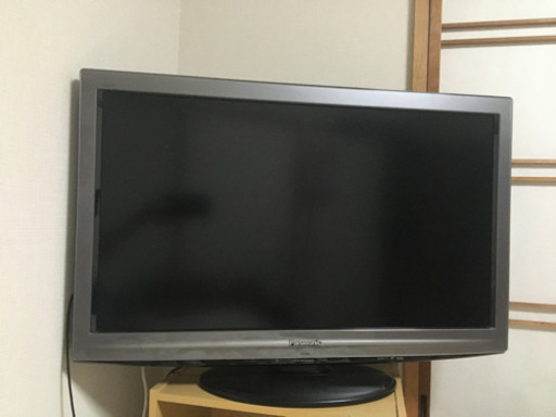 テレビ　32型