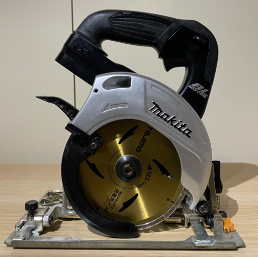 中古 マキタ　HS470D 14.4V 充電式マルノコ　セット