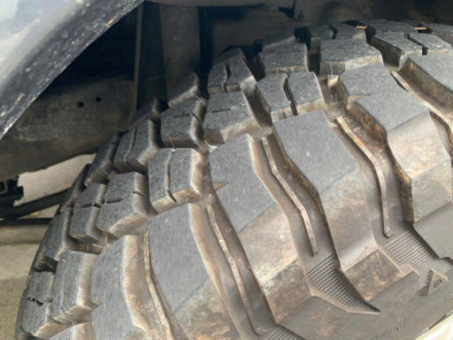 タイヤ　KM3  315/75R16  バリ山