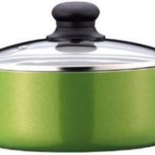 未使用☆パール金属 両手鍋 20cm ガラス鍋蓋付 IH対応 フッ素加工 フォア H-1865

の画像