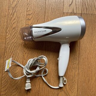 ヘアドライヤーの画像