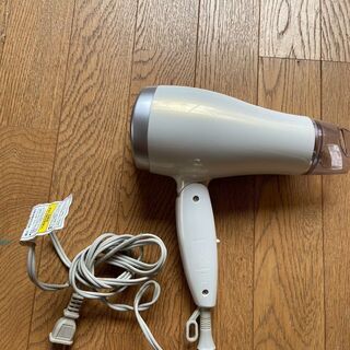 ヘアドライヤーの画像