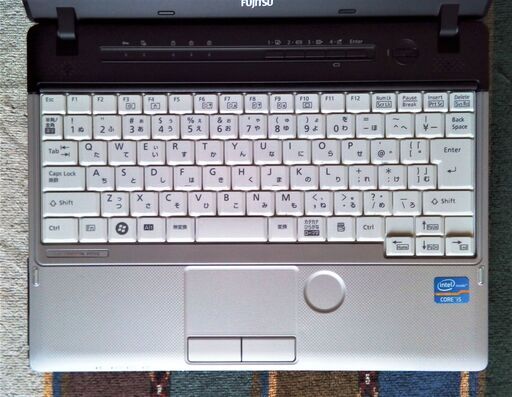 ?特価！/?富士通 LIFEBOOK/重さ1.46kg/12.1インチ液晶パネル/大容量バッテリー搭載！/高性能?Core i5/光速