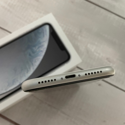 iPhone XR,white,64GB 美品です