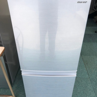 【リサイクルサービス八光　田上店　安心の3か月保証　配達設置ok】シャープ SHARP 冷蔵庫(幅48.0cm) 137L つけかえどっちもドア 2ドア シルバー系 SJ-D14F-S