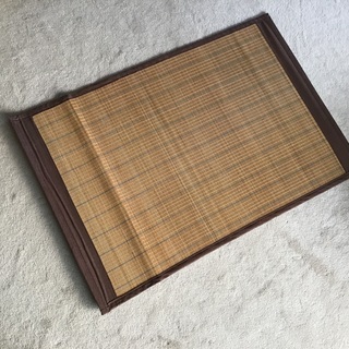 成約済みござ風の敷物差し上げます。