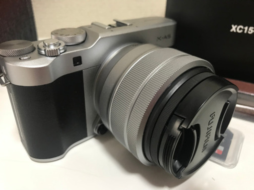大幅値下げしました！FUJI FILM X−A5 X-A5 レンズキット SILVER