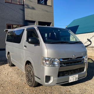 自作キャンピング仕様ハイエース。平成27年車。